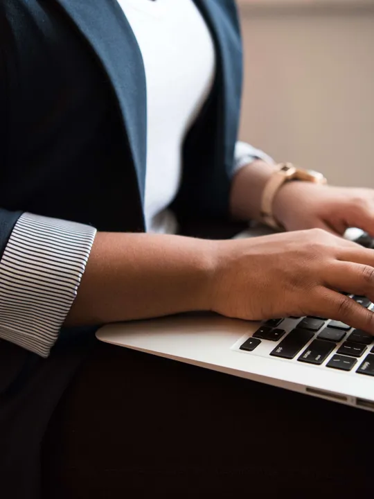 Macbook Typing